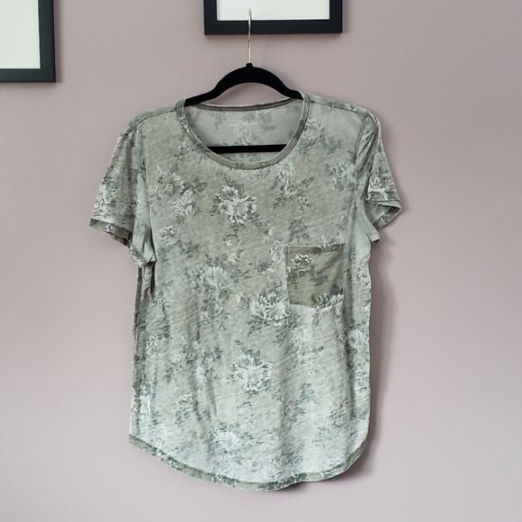 American Eagle Outfitters Tops - American Eagle Floral Tee